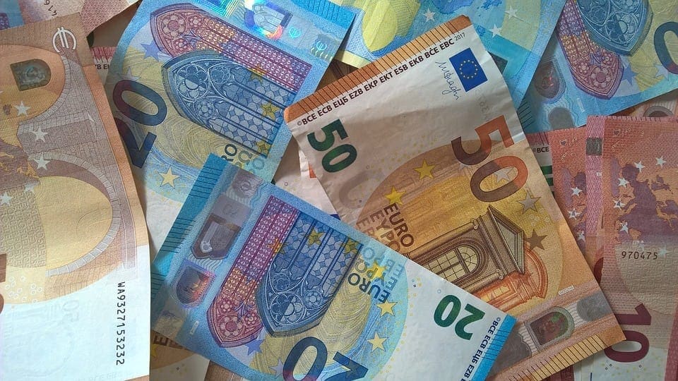 euro bani - Tranzacție: Un antreprenor român a cumpărat sediul Nokia din Timișoara
