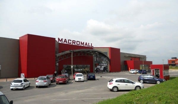 macromall brasov - Primul mall din Brașov, cumpărat de grecii de la Jumbo