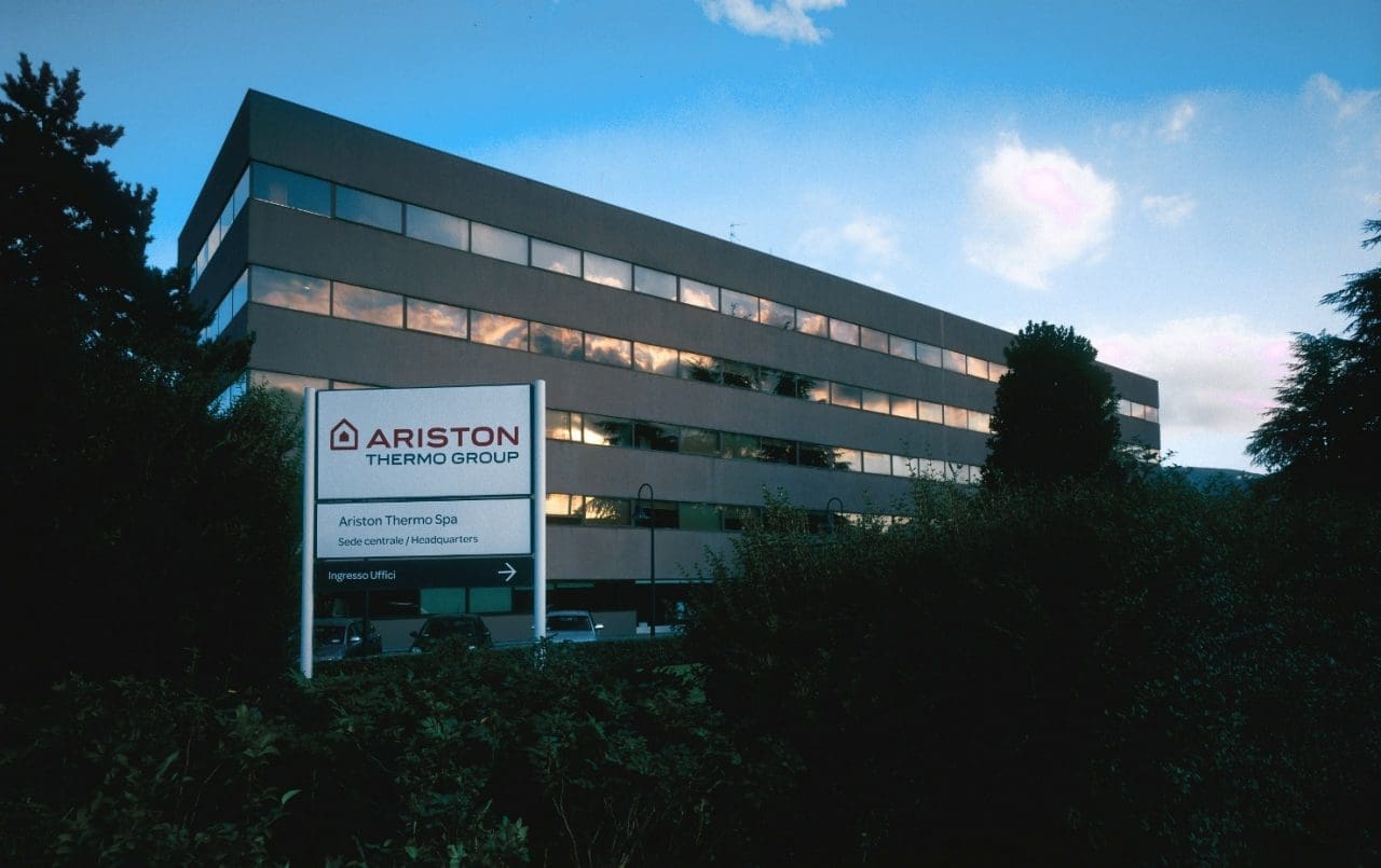 Ariston Thermo Group HQ Fabriano - Tranzacție: Ariston Thermo a cumpărat Calorex