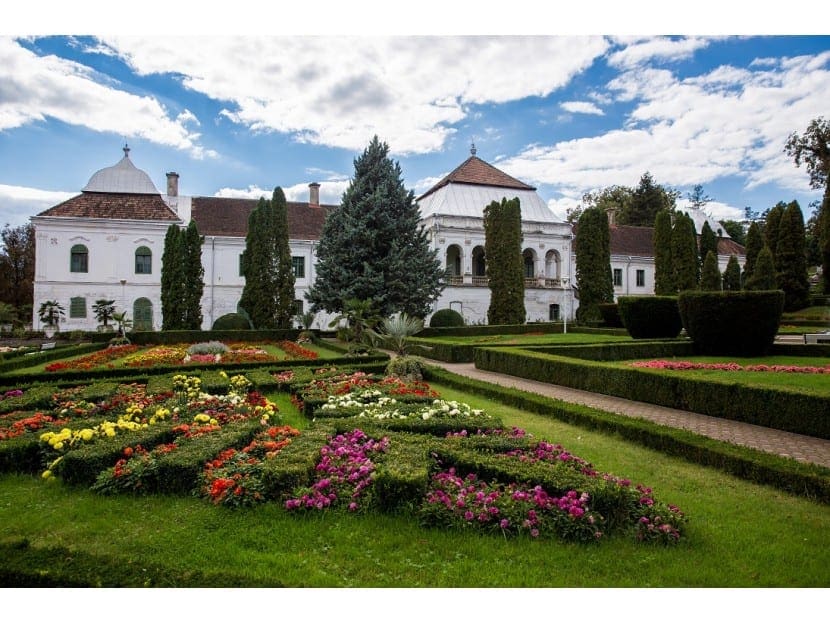 jibou 155  - Nișă imobiliară în România: Castele sau palate, cu prețuri de pornire de peste jumătate de milion de euro