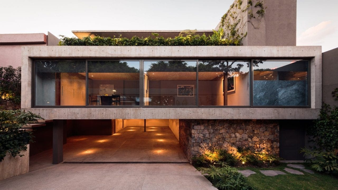Modern concrete Mexico house by JJRR Arquitectura - Unconventional Homes: Case din beton cu design neașteptat