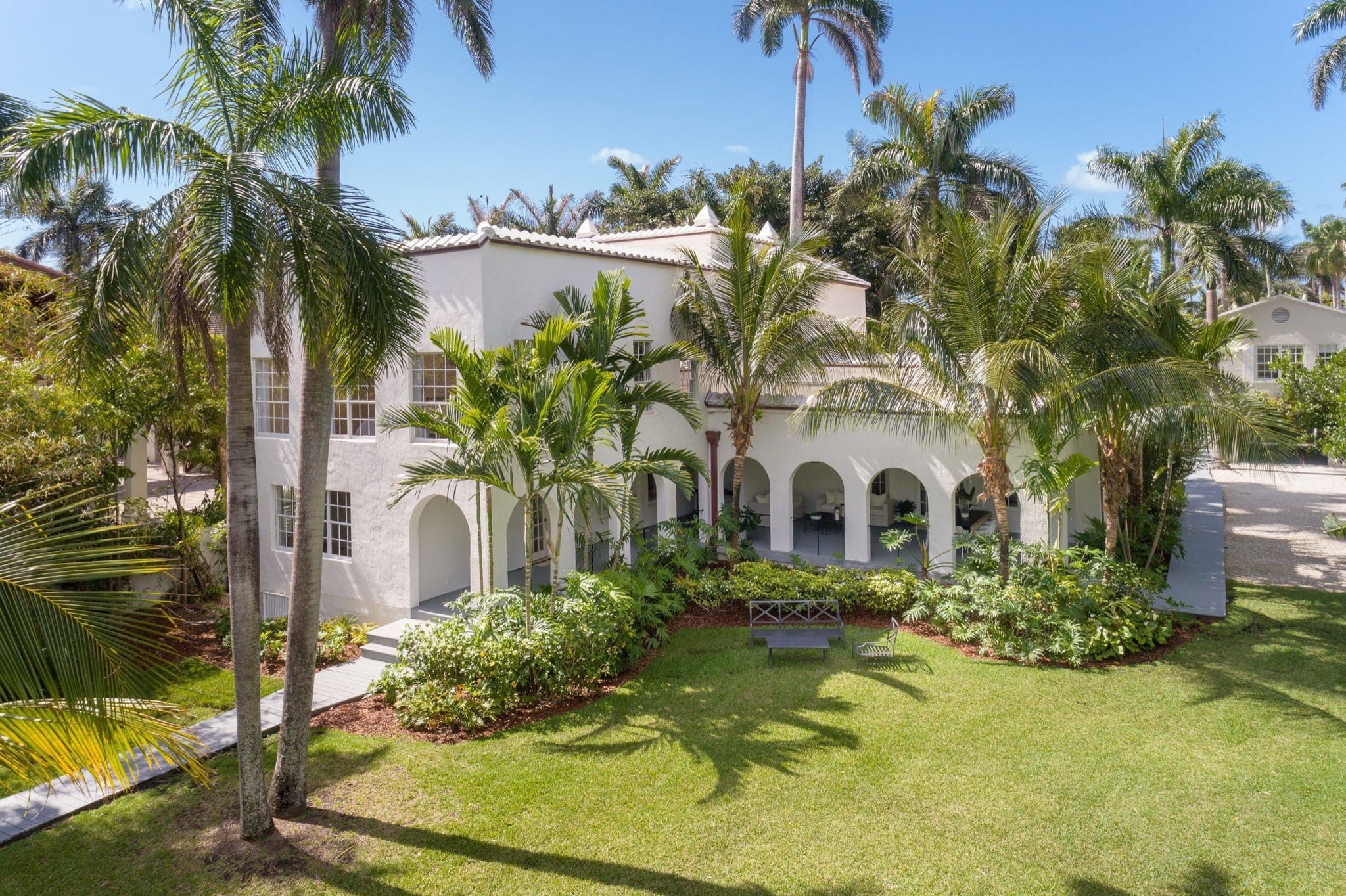 al capone2 1524159715 copy - Fosta reședință din Miami Beach a lui Al Capone, de vânzare pentru aproape 15 milioane de dolari