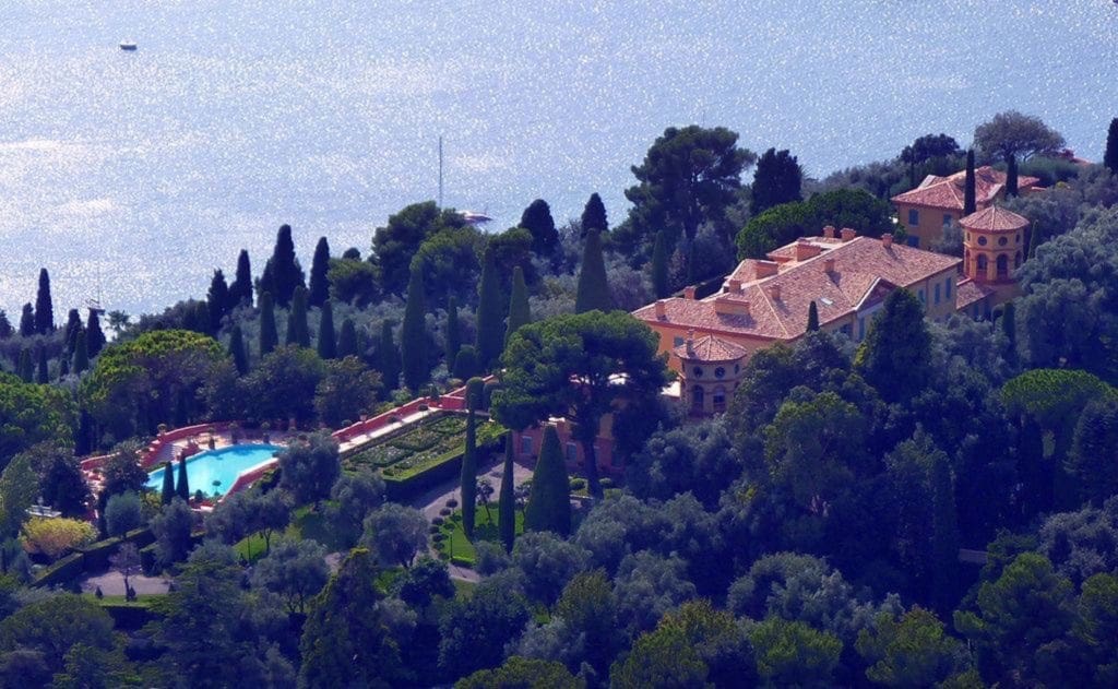 1024px Villa Leopolda Villefranche sur Mer copy 1024x631 - Cele mai scumpe proprietăți din lume – între valoare istorică și controverse