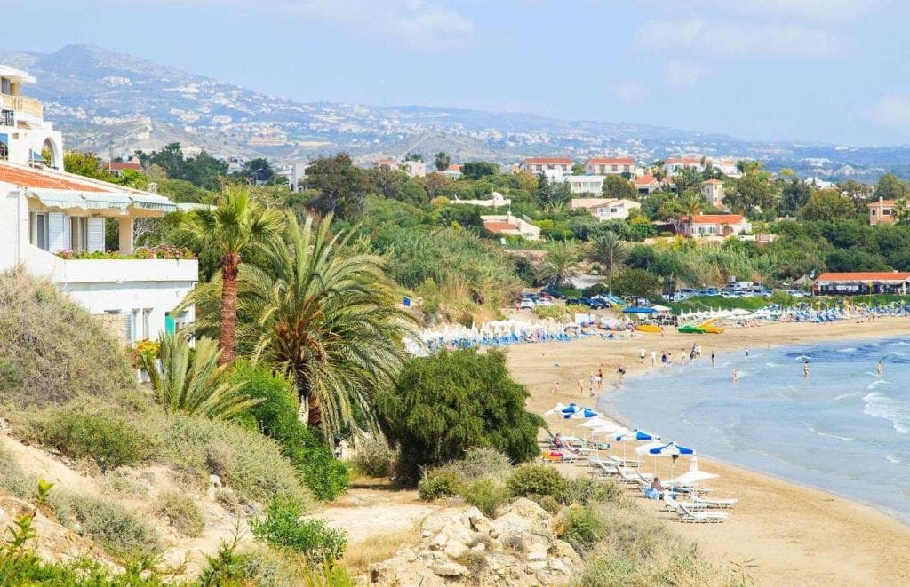 Cipru 1024x661 - Țări în care cumpărarea unei case îți aduce un nou pașaport