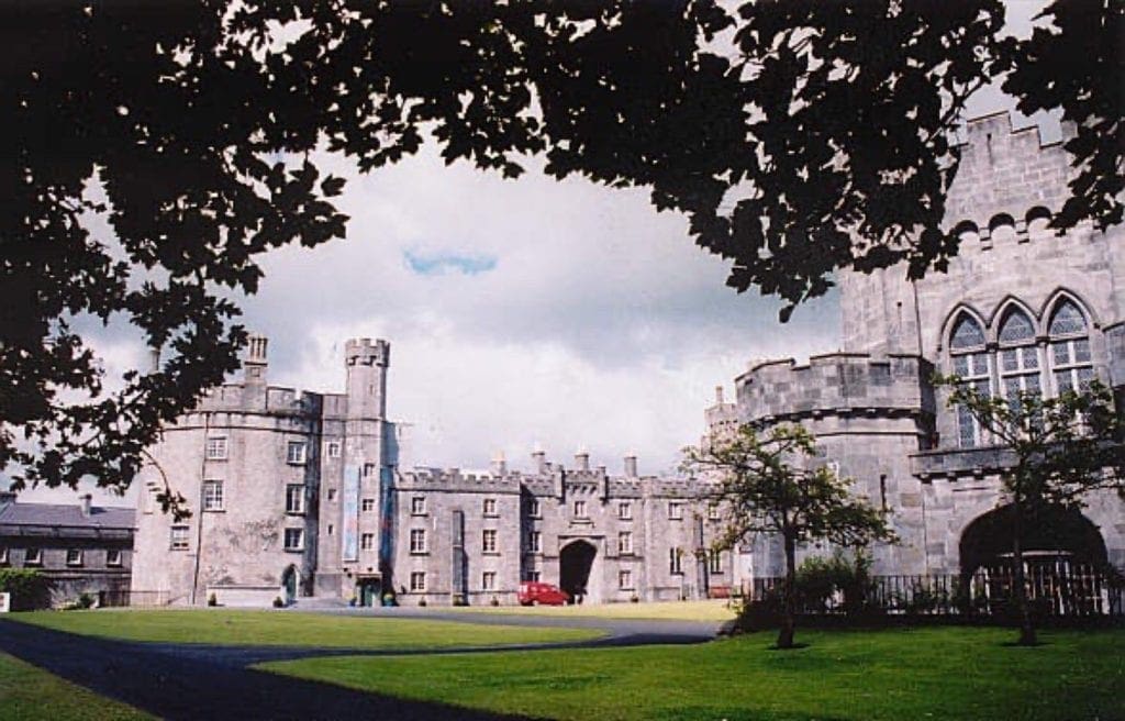 Kilkenny castle copy 1024x656 - Castelele din Irlanda şi fascinanta lor istorie