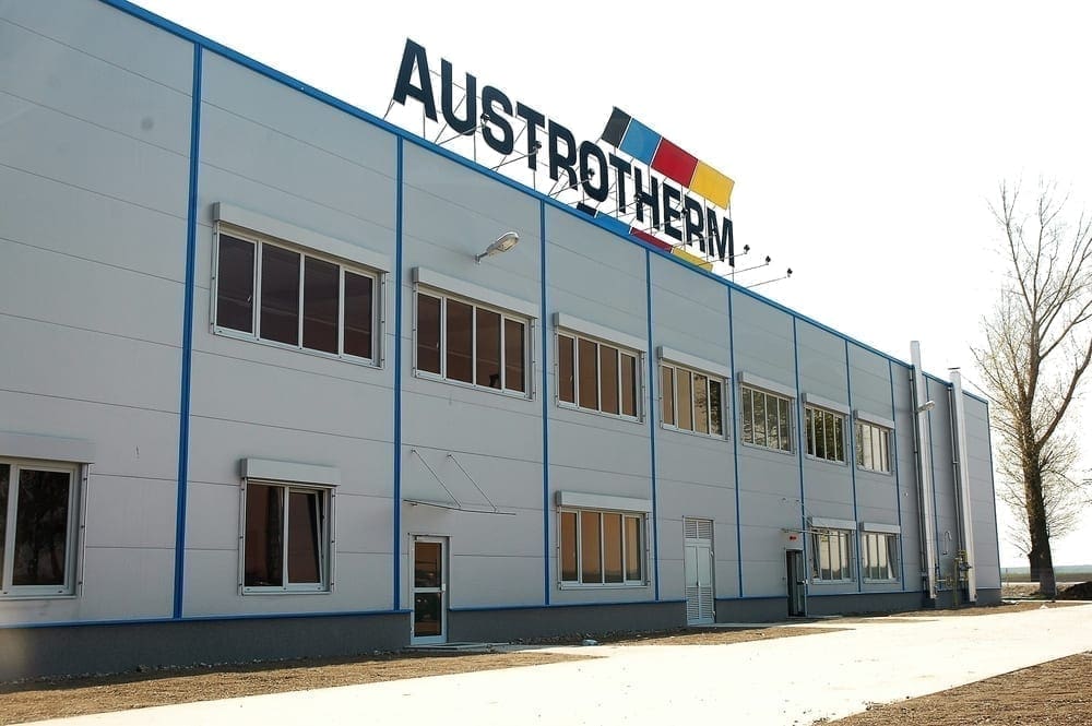 Fabrica Austrotherm Roman web - Austrotherm extinde o fabrică din România cu ajutor de stat