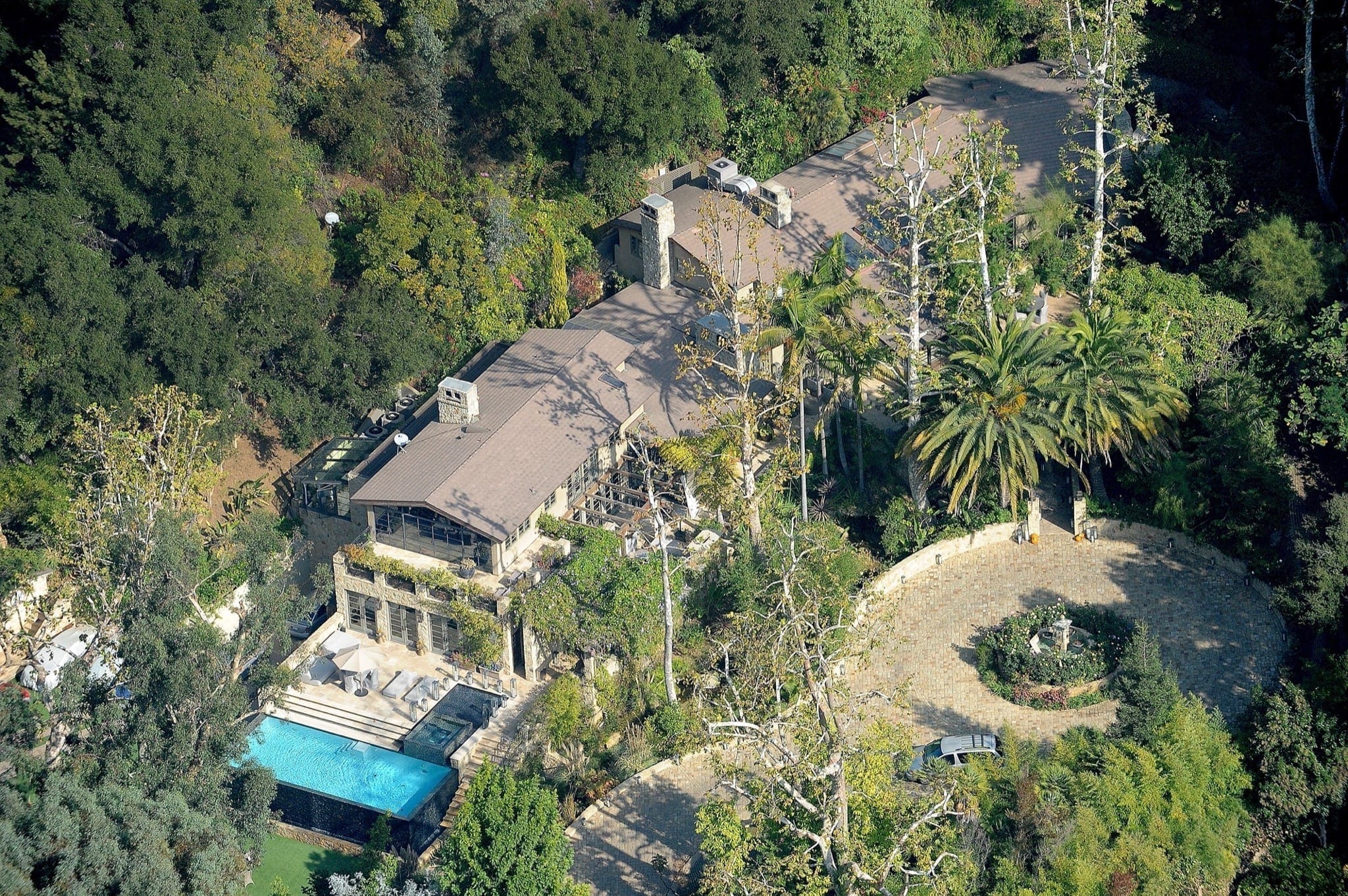 jennifer lopez alex rodriguez aerial house tour 2 copy - Cele mai scumpe proprietăţi imobiliare ale celebrităţilor de la Hollywood