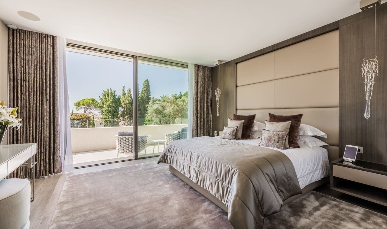 vila2 - O vilă somptuoasă din Marbella, chirie de 85.000 de euro pe săptămână