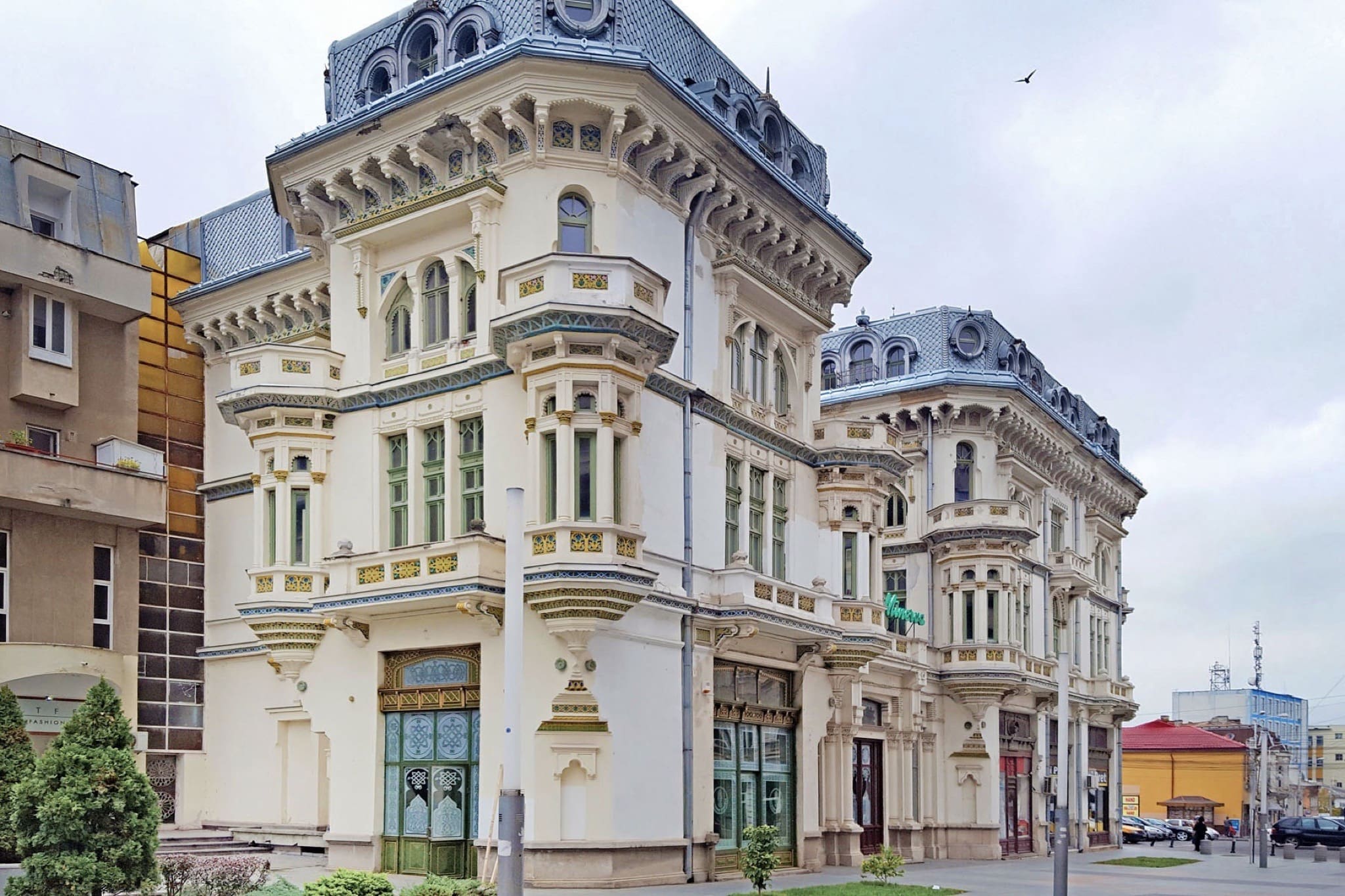hotel minerva din craiova de vanzare artmark historical estate 3 copy - La ce preț se vând cele mai impresionante palate ale României?